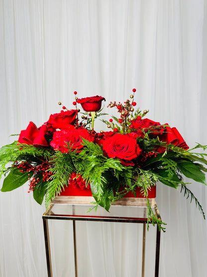 Happy Holidays - Christmas Centrepiece